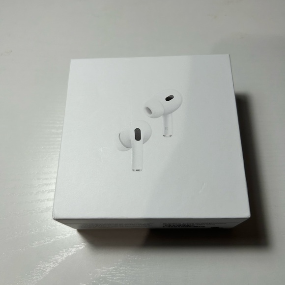 Airpods Pro's 2nd Generation Usb-C with Magsafe Case